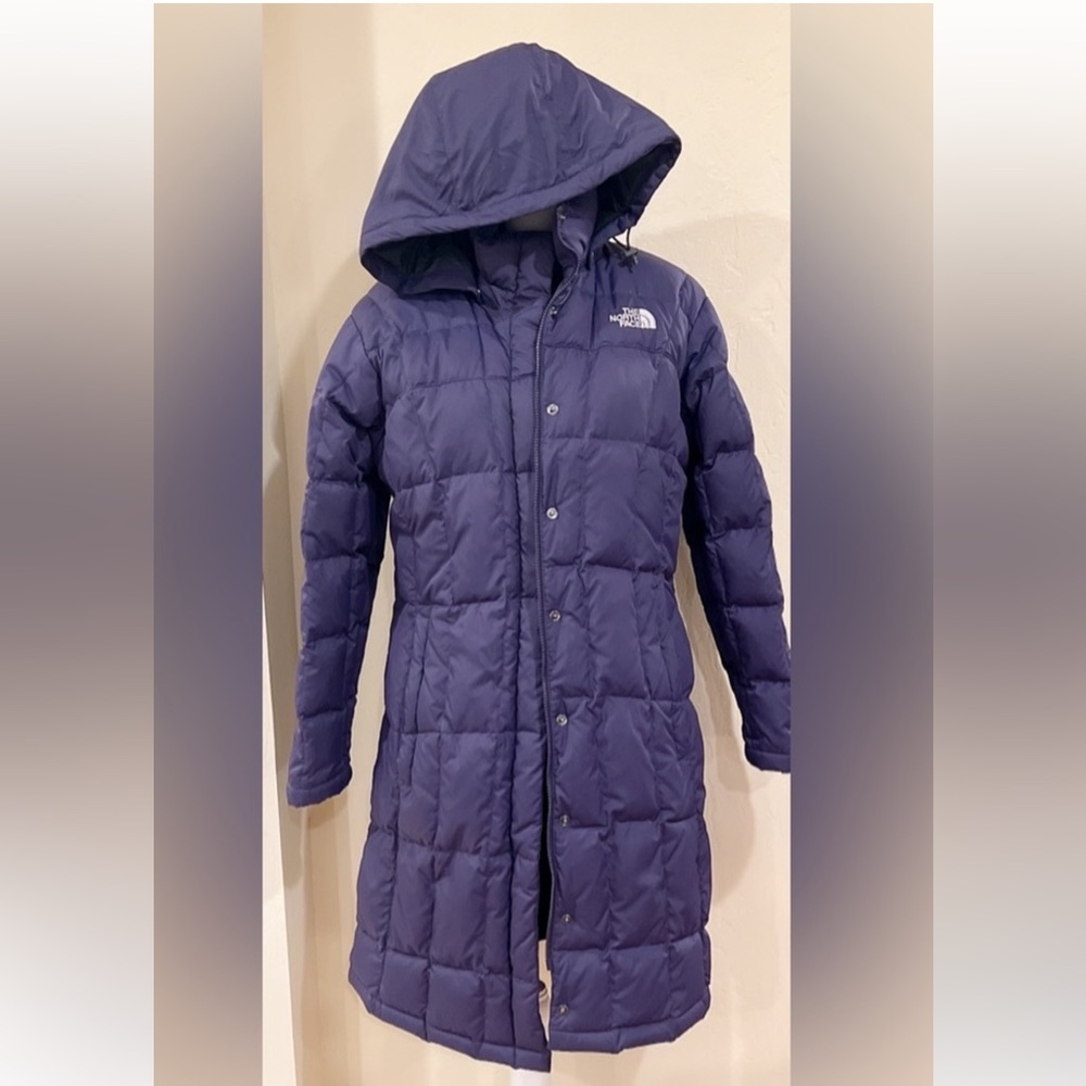 The North Face 600 Purple Puffer Coat
Size L